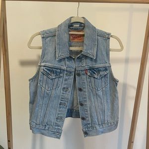 Levi’s Vest